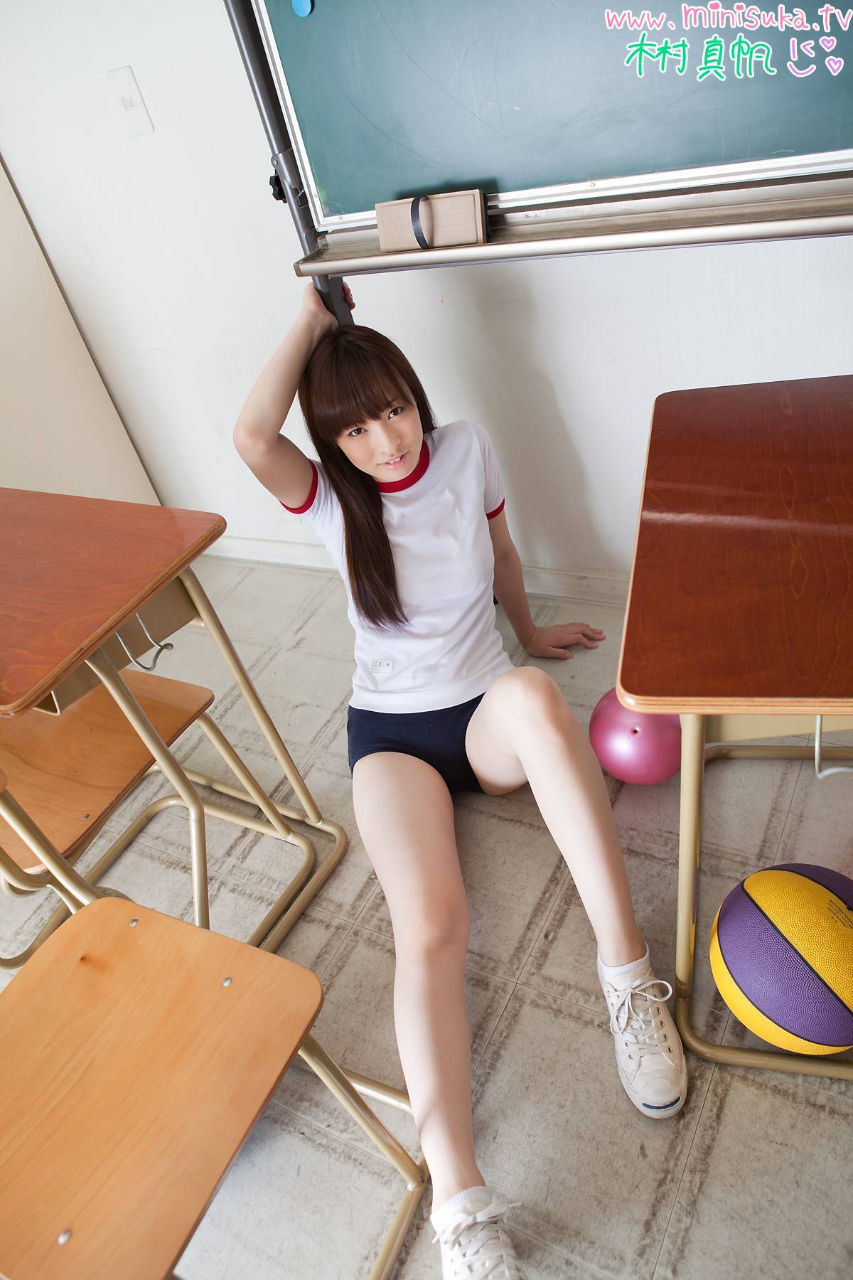 [Minisuka.tv] 现役女子高生 Maho Kiruma (1) 日本美少女性感图片